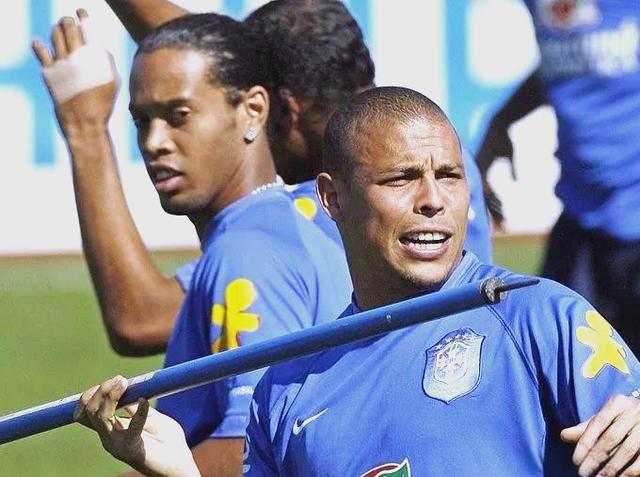 包含英超窗口期再迎强敌，塞维利亚防线松动，主帅态度：信心回归，身体对抗强度拉满的词条-mk.com