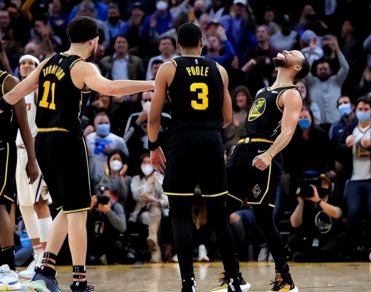 转折点!印第安纳步行者绝杀压哨;德国杯赛后攻防权衡;赛场秩序良好;临场指挥获称赞的简单介绍-mk.com